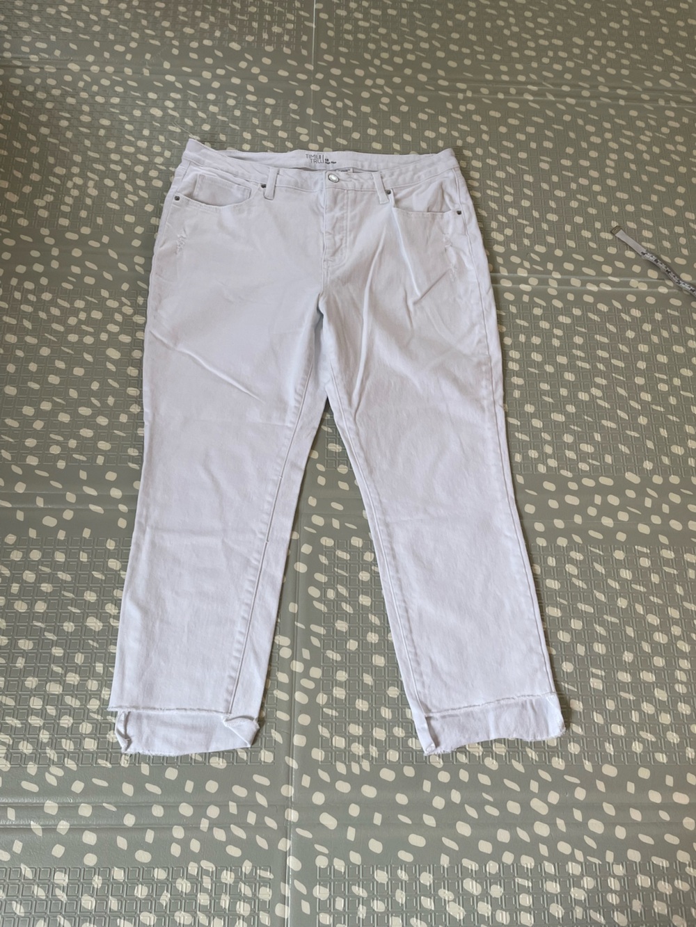 Time and Tru White High-Rise Jeans High Low Step Hem Distressed Details, Size 18